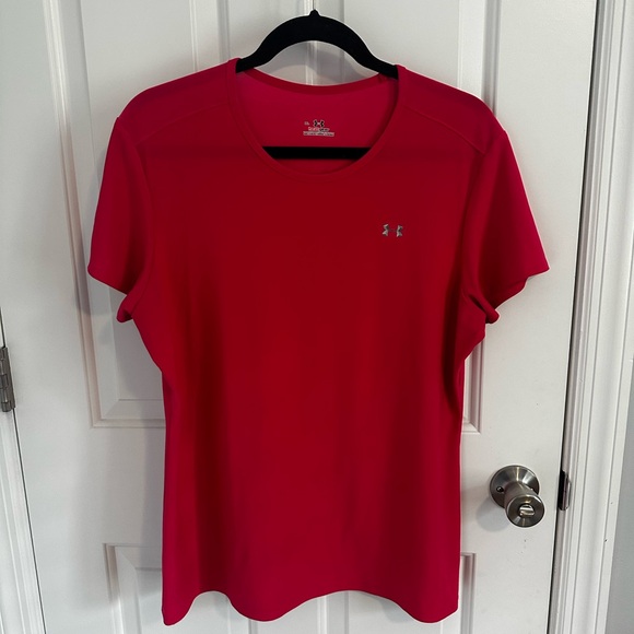 Under Armour Pink Grapefruit Colored Short Sleeve Shirt - Picture 1 of 4